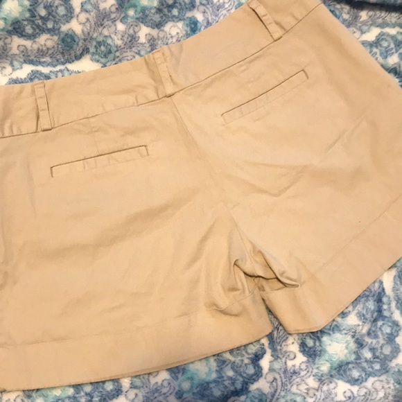 NWOT Nice Khaki Shorts - Picture 2 of 3